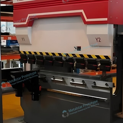 أجزاء طلاء معدني سريعة الدوران النموذج الأولي للإنحناء المعدن الألومنيزي 0.8mm